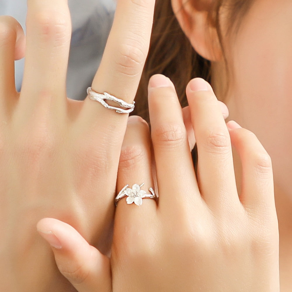 Thaya White Cherry Blossom Silver Rings s925 Silver Natural Pearl Shell Flower Rings for Women Elegant Ladies Jewelry For Couple